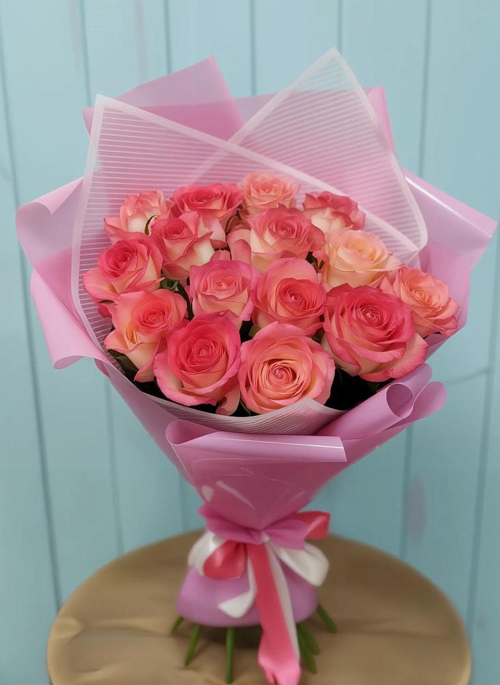 Букет 15 Розовых роз Равель в Анапской