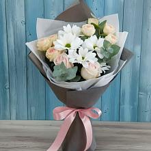 Букет цветов из:  Хризантемы и Розы в Анапской