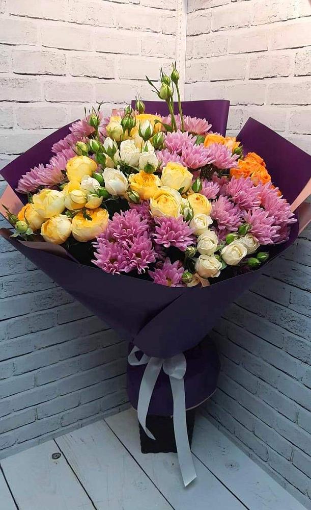 Букет цветов из: Хризантемы и Розы в Анапской