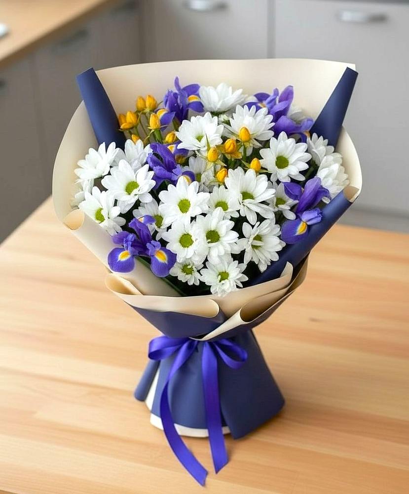 Букет цветов из: Розы, Ирисы и Хризантемы в Анапской