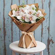 Букет Белые орхидеи в Анапской Букет цветов из:  Орхидеи и Розы в Анапской