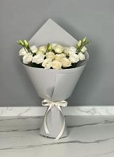 Букет цветов из:  Розы и Лизиантусы #REPLACE_PRED# Анапской